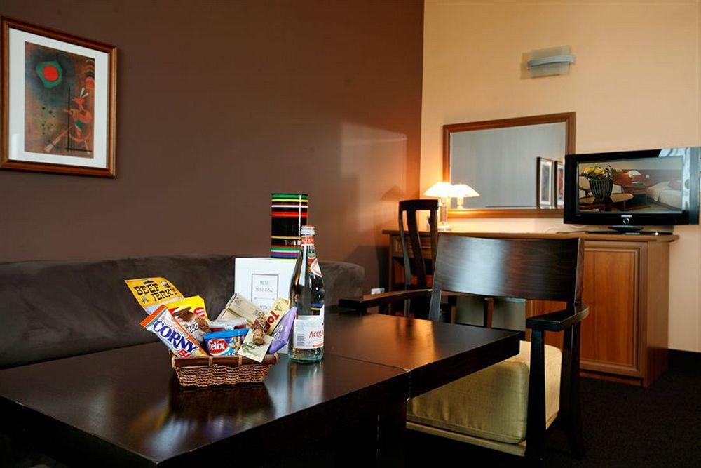 Expo Sofia Hotel - Free Arrival Shuttle Bus - Free Parking - Free Compliments - Free Wi-Fi Экстерьер фото